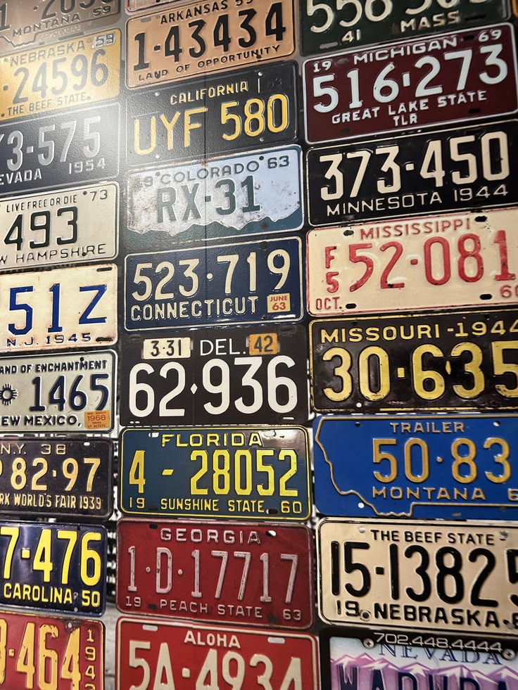 Vintage plate wall collection